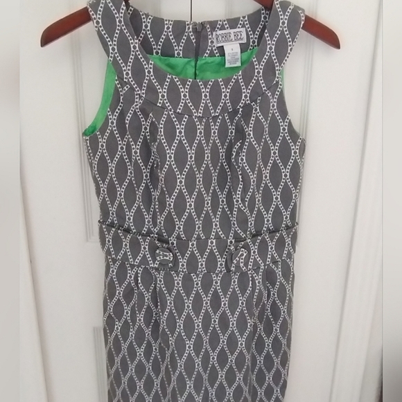 Modern "Mod" Abstract Print Dress - Picture 9 of 16